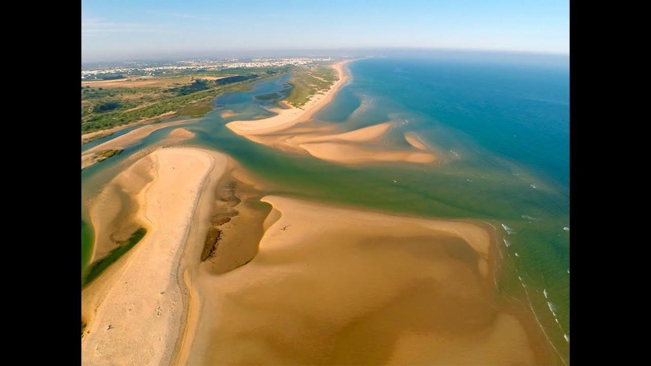 Caravan Of Love By Casa Das Artes Luz de Tavira Dış mekan fotoğraf